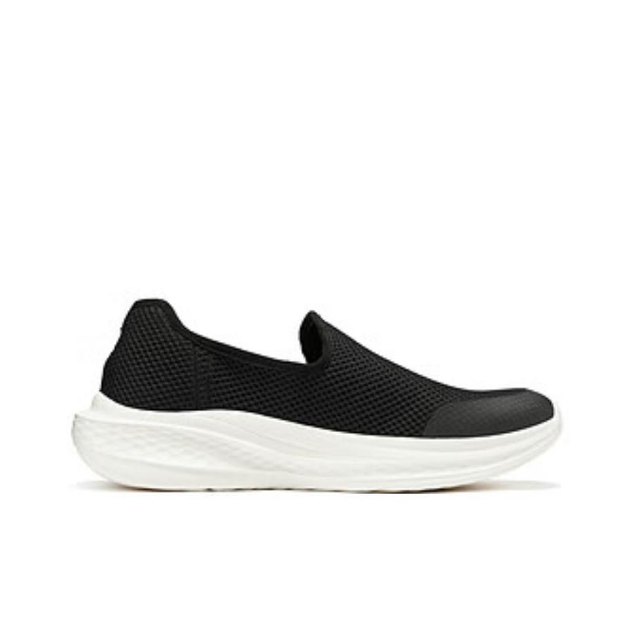 Skechers SLADE Low top Casual  - đánh giá và giá Men'S Shoes Black And White
